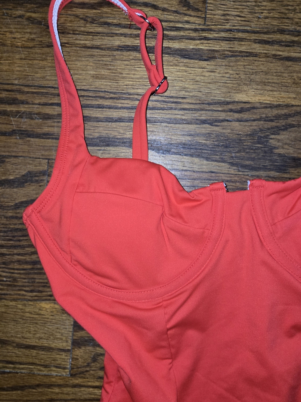 Cupshe Vibrant Red Underwire One-Piece Swimsuit - Picture 5 of 6